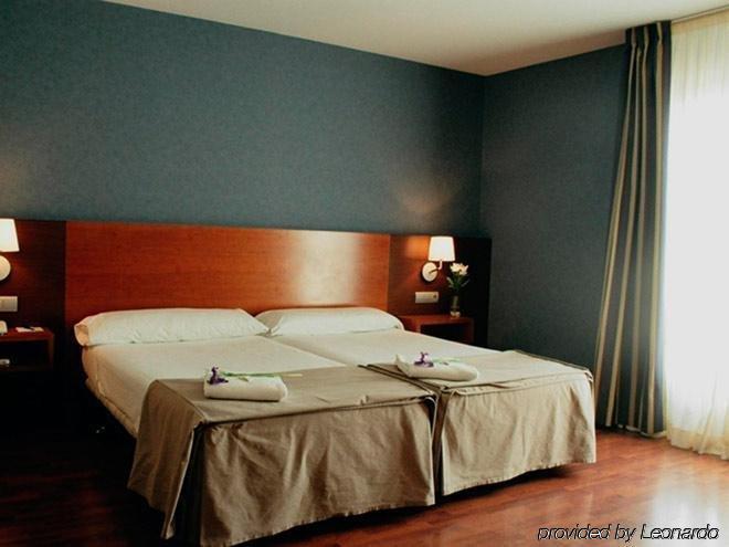 טורדסיאס Hotel Torre De Sila חדר תמונה