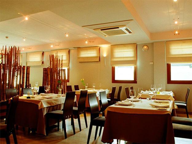טורדסיאס Hotel Torre De Sila מסעדה תמונה