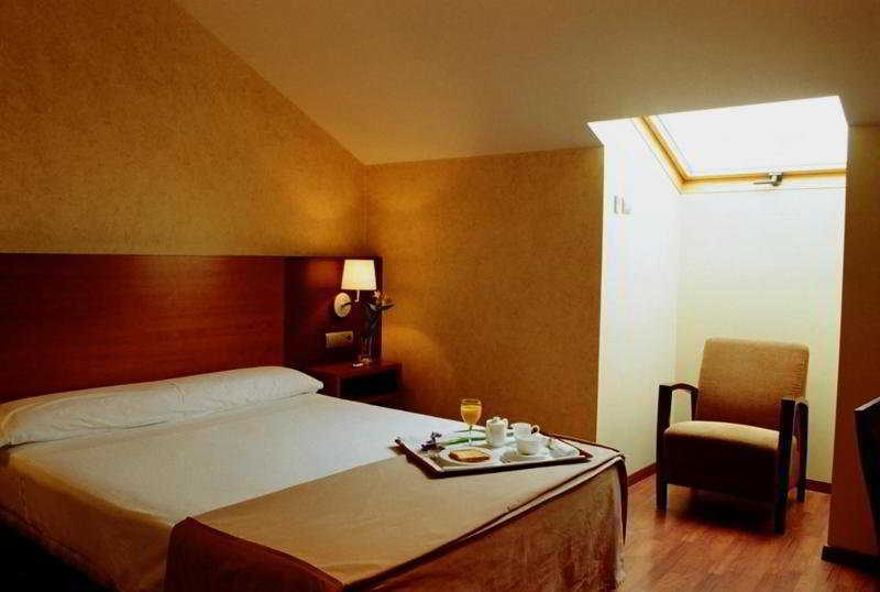 טורדסיאס Hotel Torre De Sila מראה חיצוני תמונה